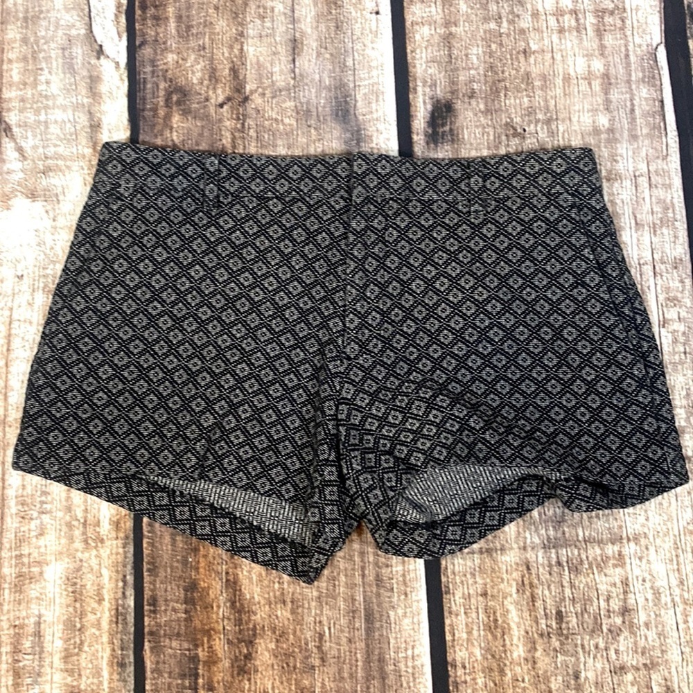 Banana Republic SZ 4 black/gray designer shorts
